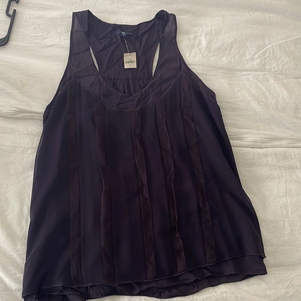 GAP purple top